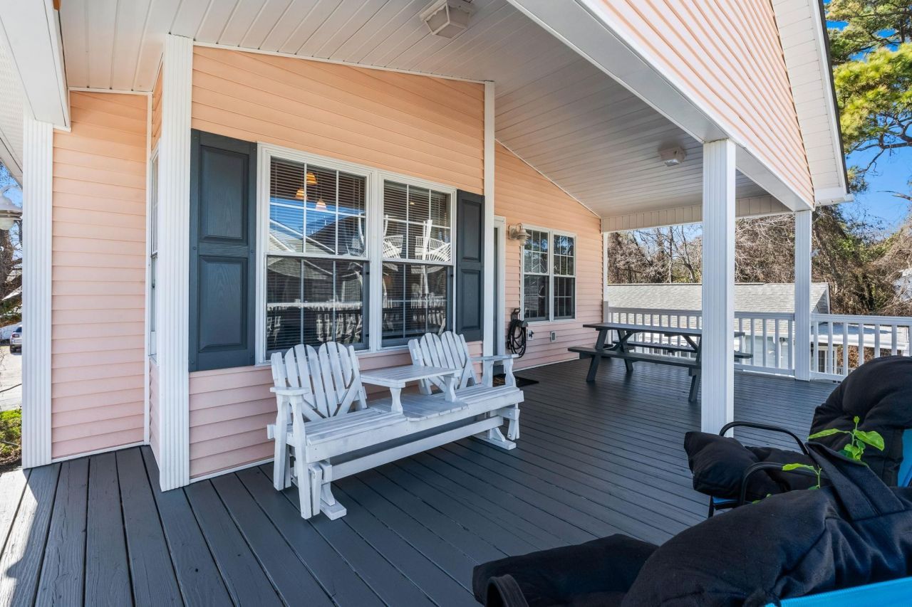 6001 - 1563 S Kings Hwy. Photo 11