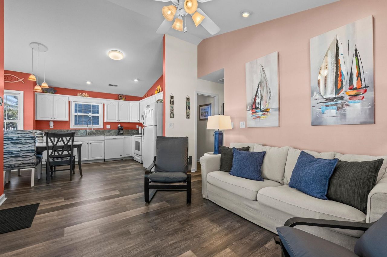 6001 - 1563 S Kings Hwy. Photo 18