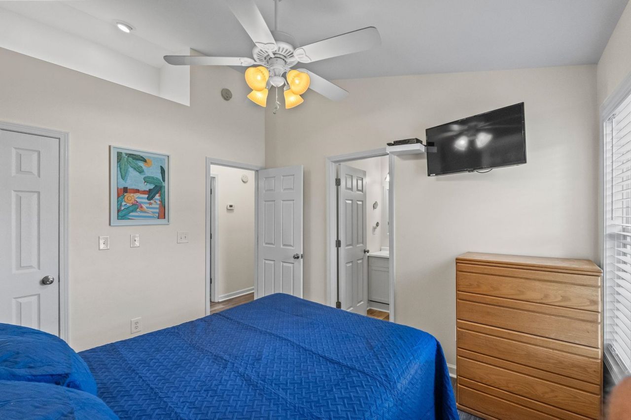 6001 - 1563 S Kings Hwy. Photo 27