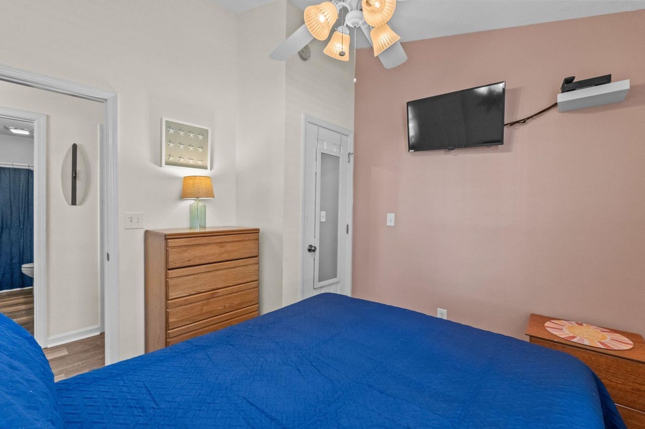 6001 - 1563 S Kings Hwy. Photo 34