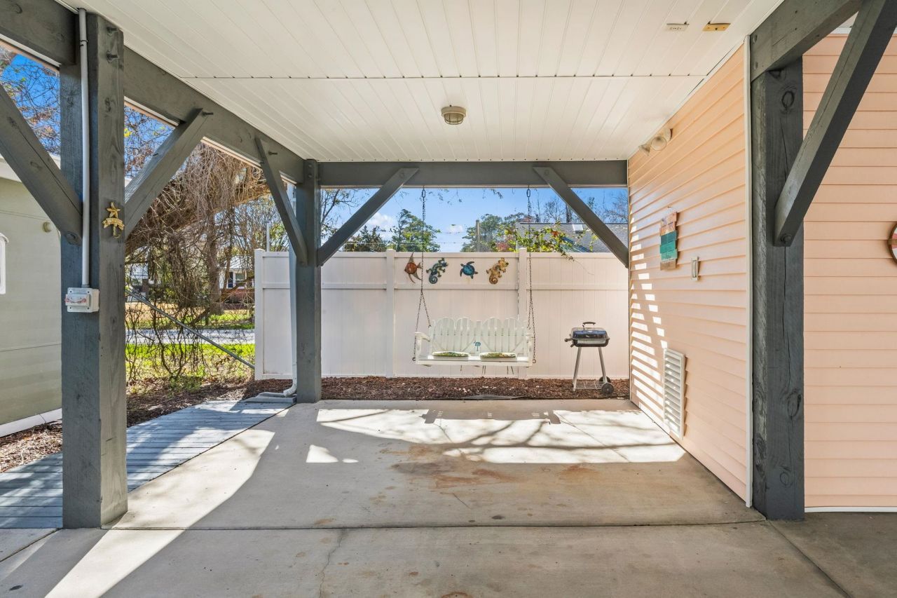 6001 - 1563 S Kings Hwy. Photo 7