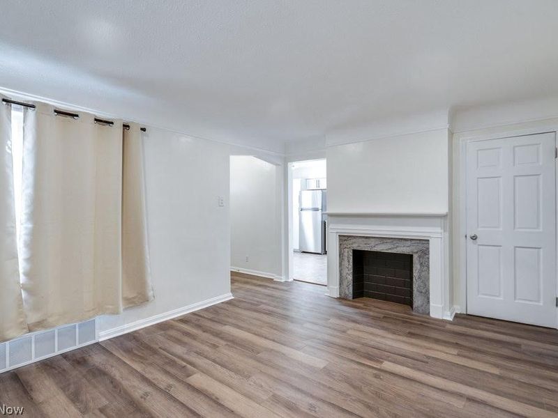 6406 Sunderland Drive, Parma, OH 44129 Photo 8