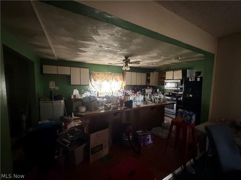 18062 Blandford Road , Cleveland, OH 44121 Photo 4