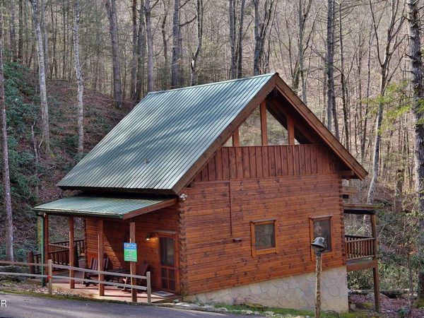 3030 Brothers Way, Sevierville, TN 37876