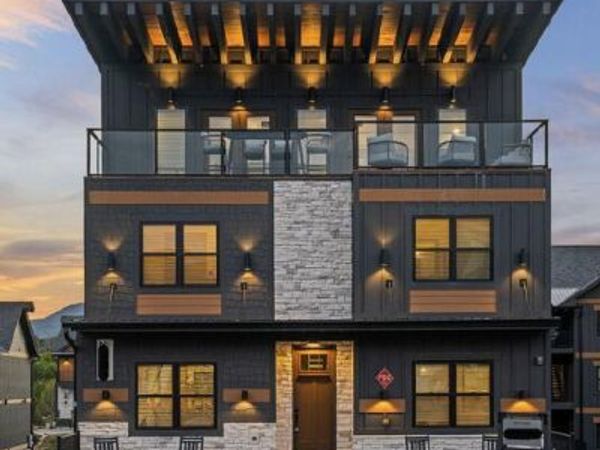 327 Rambling Creek Way, Sevierville, TN 37862