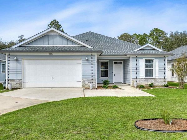 5292 Soundside Dr, Gulf Breeze, FL 32563