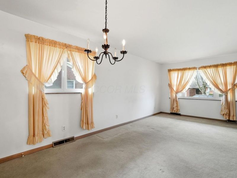 1116 Elaine Road , Columbus, OH 43227 Photo 12