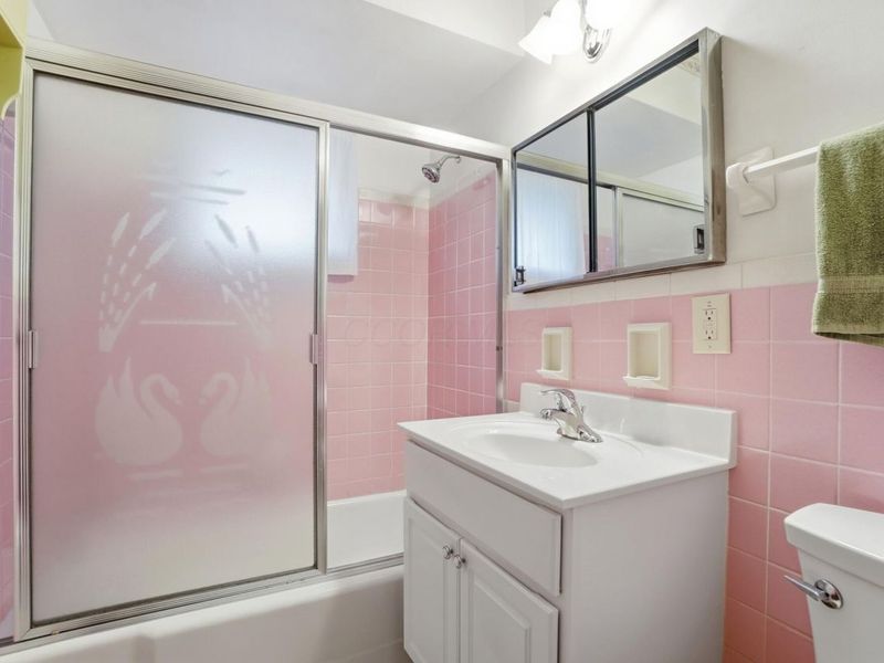 1116 Elaine Road , Columbus, OH 43227 Photo 21