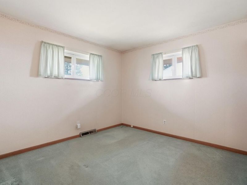 1116 Elaine Road , Columbus, OH 43227 Photo 23