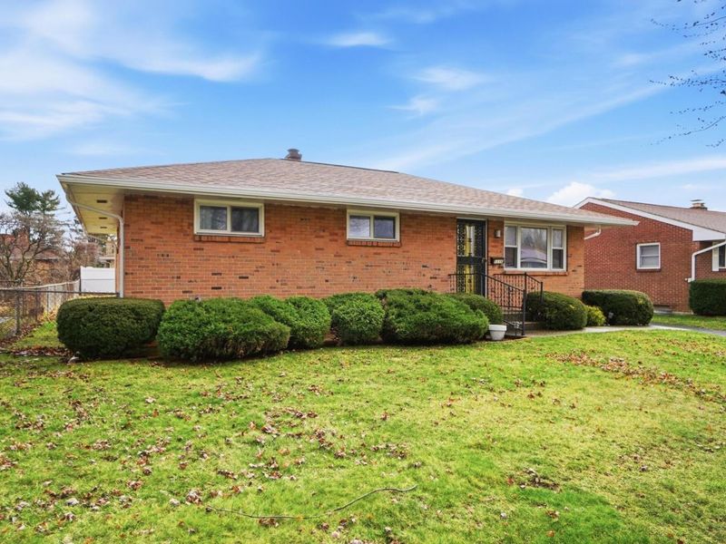 1116 Elaine Road , Columbus, OH 43227 Photo 4