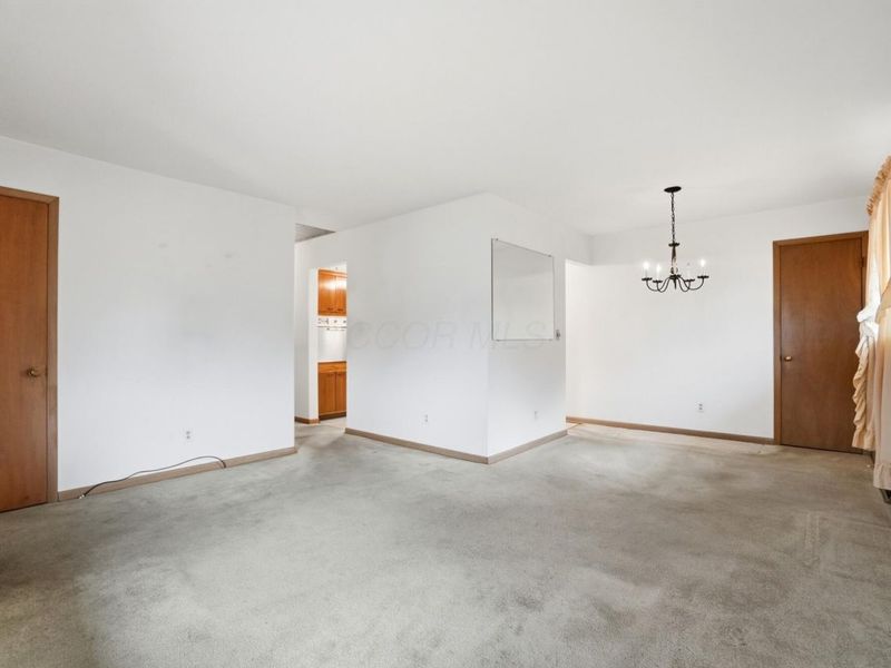 1116 Elaine Road , Columbus, OH 43227 Photo 8