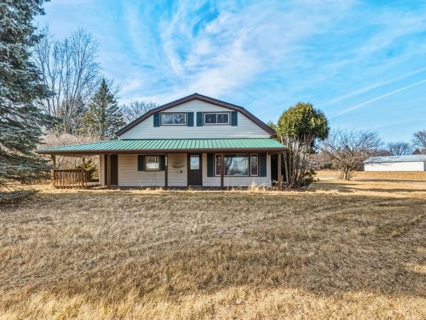 3450 MID VALLEY DRIVE, De Pere, WI 54115