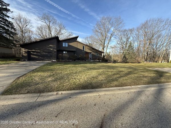 6319 Berner Court, Grand Ledge, MI 48837
