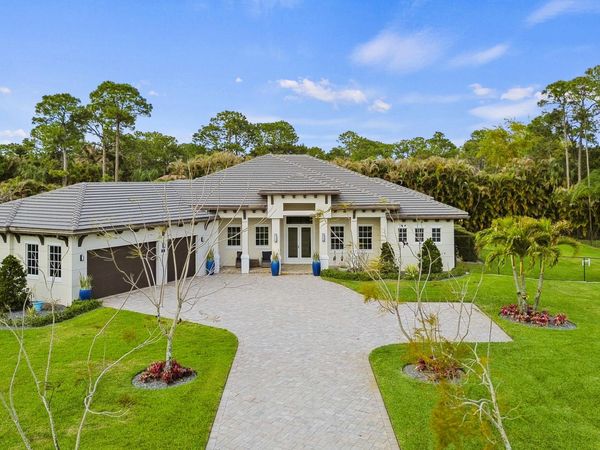 6777 140th Lane N, Palm Beach Gardens, FL 33418