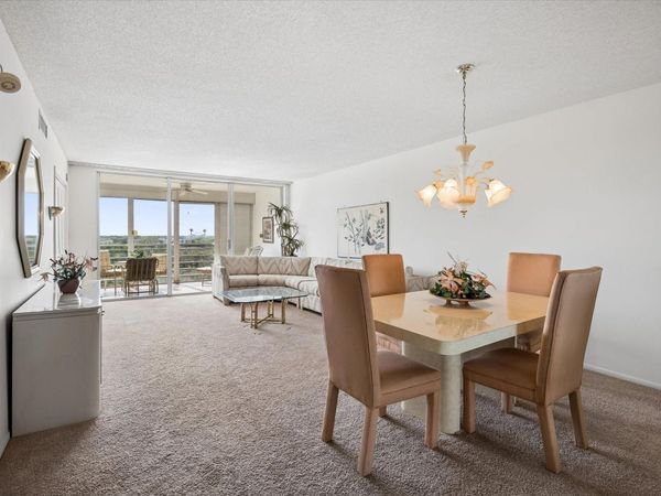 575 Oaks Lane, Unit 908, Pompano Beach, FL 33069