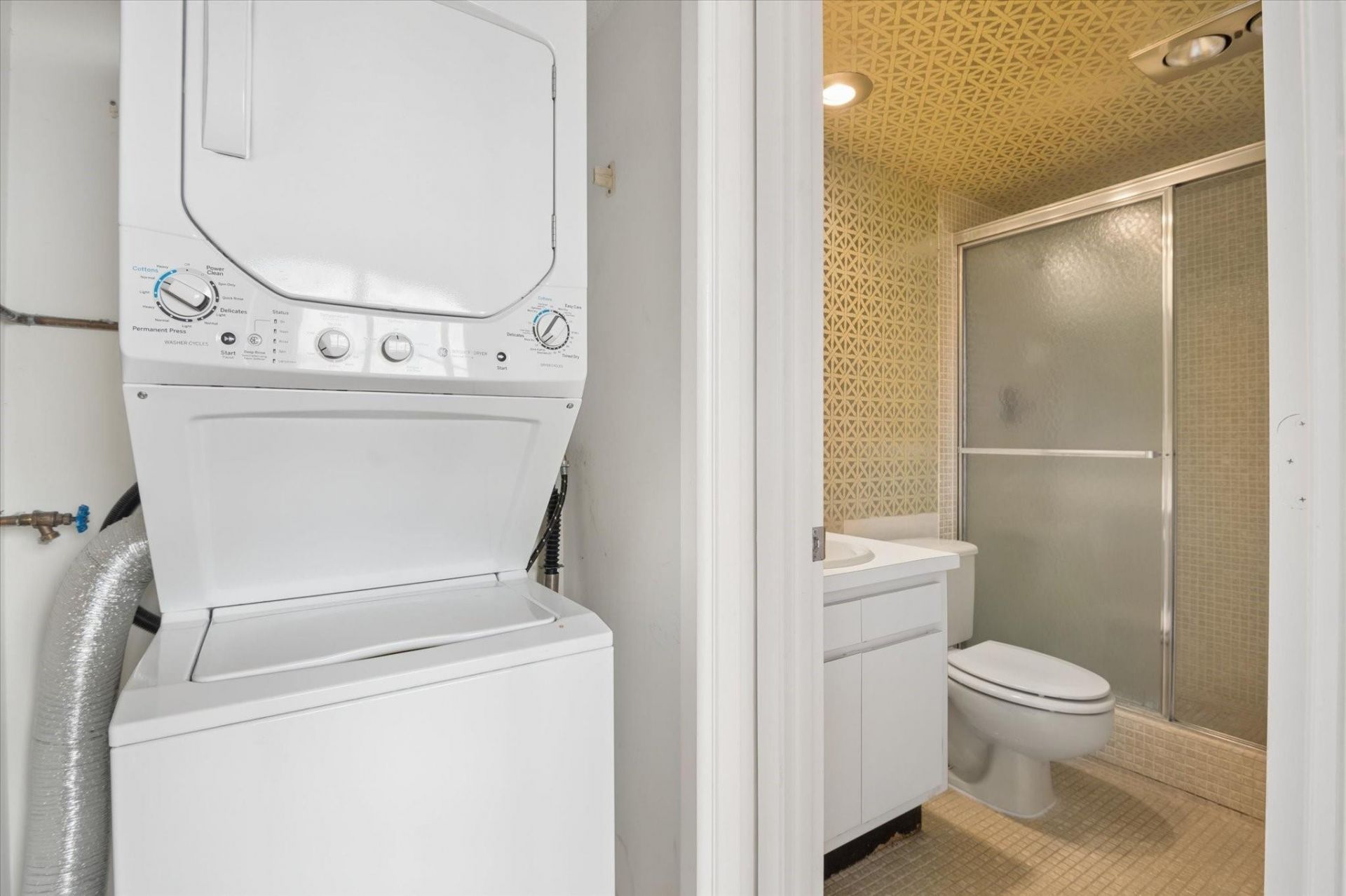 575 Oaks Lane, Unit 908, Pompano Beach, FL 33069 Photo