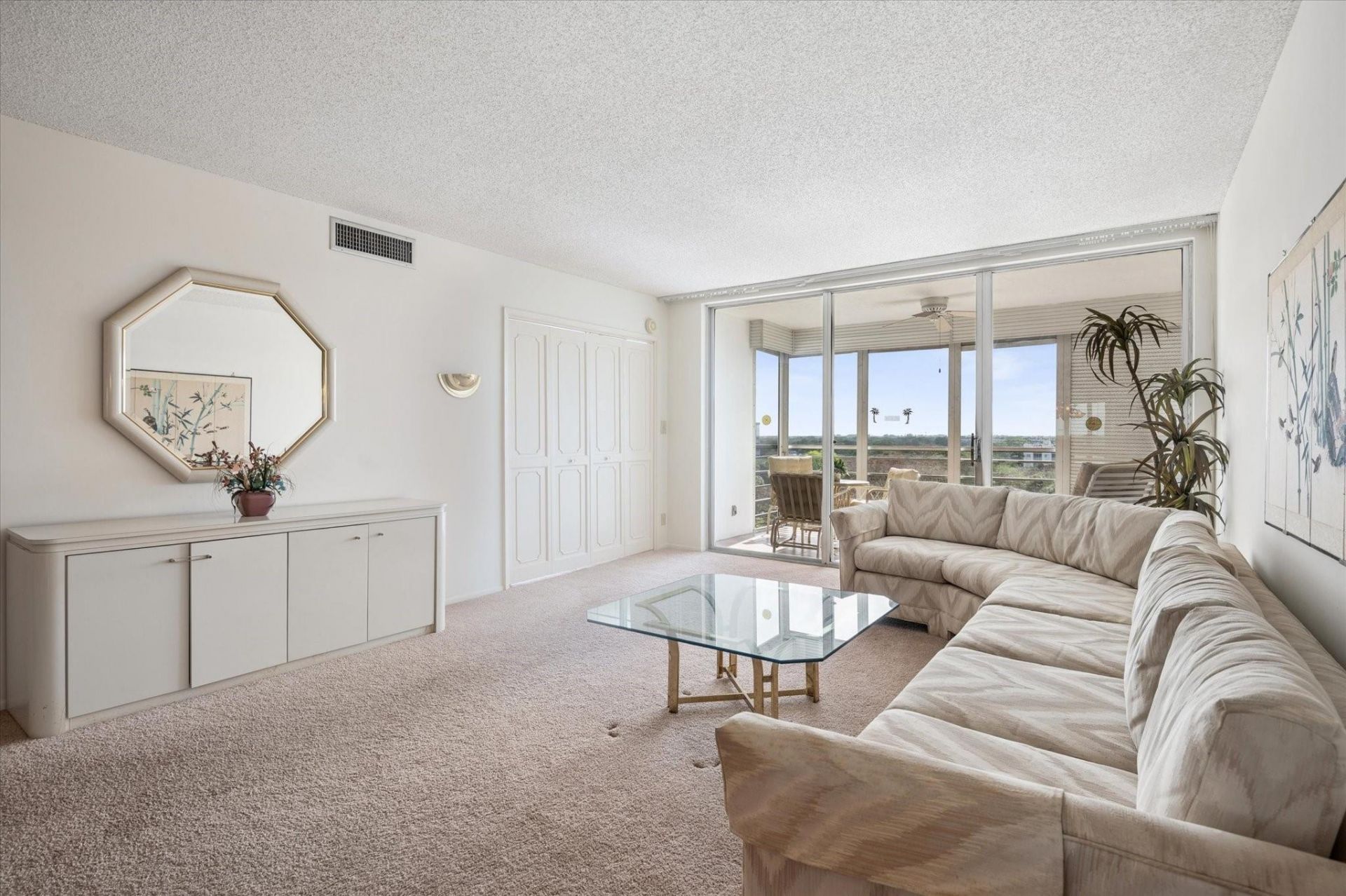 575 Oaks Lane, Unit 908, Pompano Beach, FL 33069 Photo