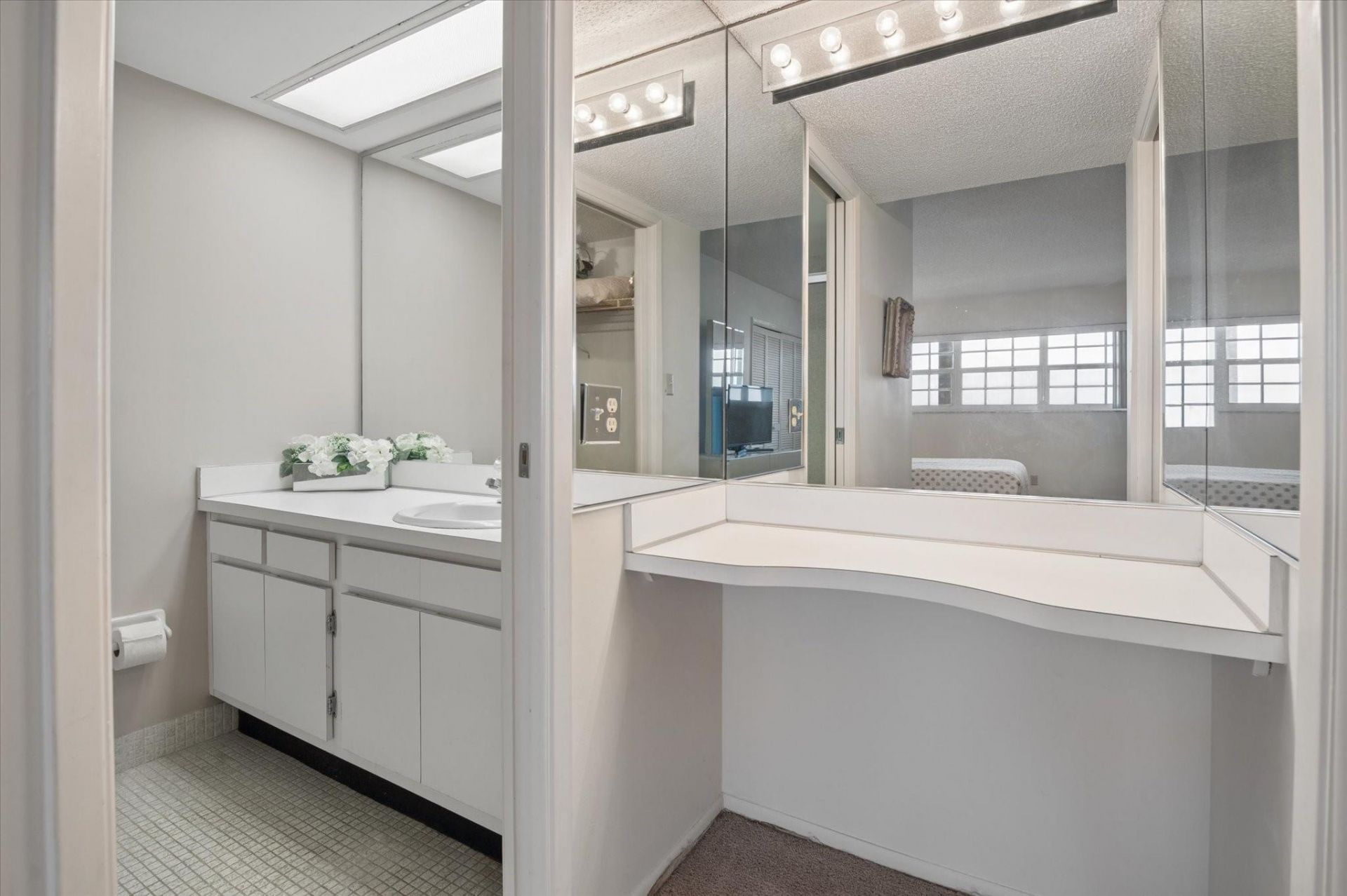 575 Oaks Lane, Unit 908, Pompano Beach, FL 33069 Photo