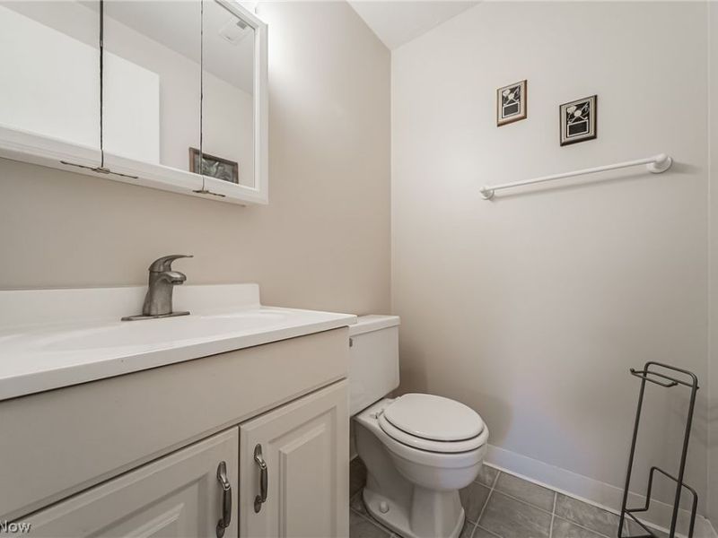 9611 Sunrise Boulevard , Unit K2, North Royalton, OH 44133 Photo 17