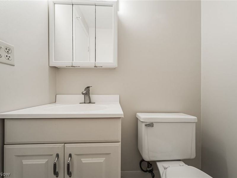 9611 Sunrise Boulevard , Unit K2, North Royalton, OH 44133 Photo 18