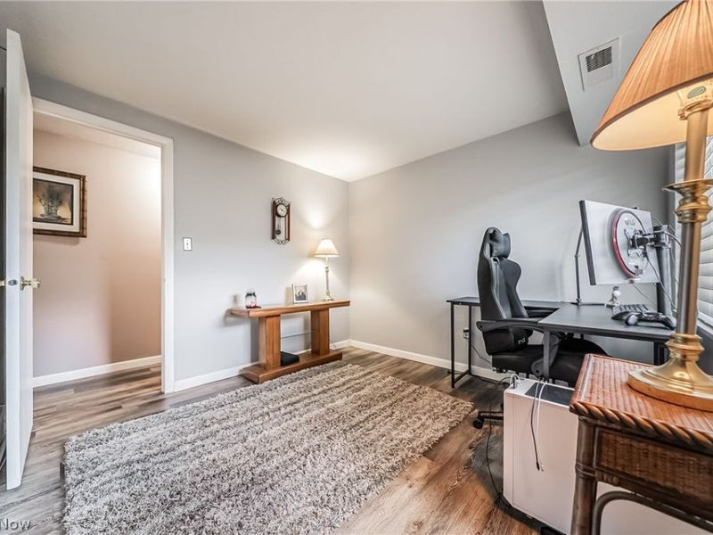 9611 Sunrise Boulevard , Unit K2, North Royalton, OH 44133 Photo 19