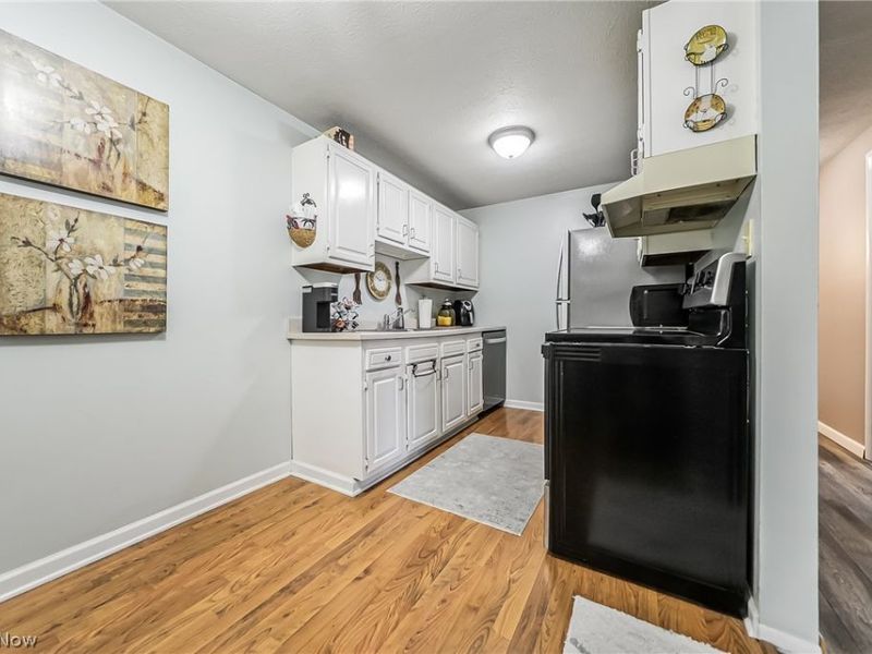 9611 Sunrise Boulevard , Unit K2, North Royalton, OH 44133 Photo 9