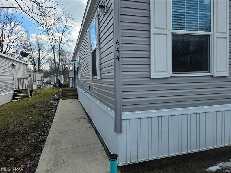 444 Westwoods , Amherst, OH 44001 Photo 2
