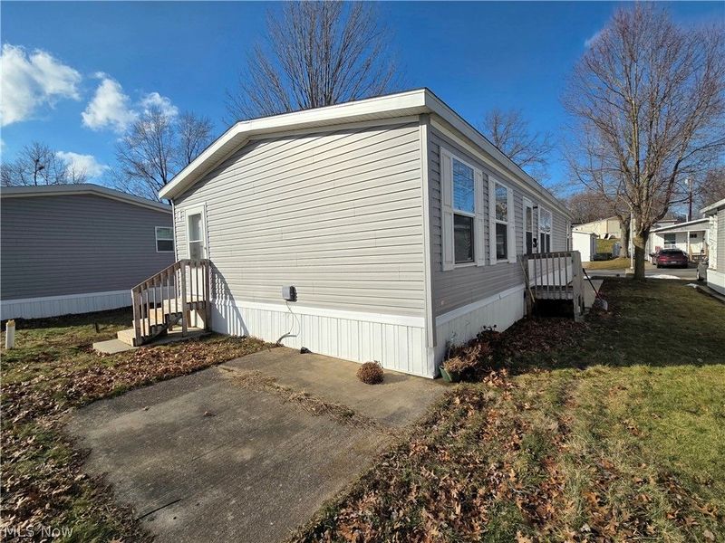 444 Westwoods , Amherst, OH 44001 Photo 23