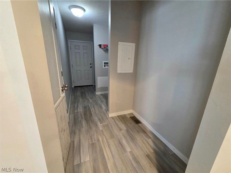 444 Westwoods , Amherst, OH 44001 Photo 9