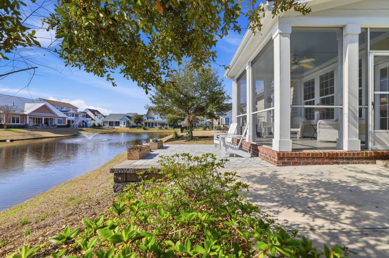 431 Plantation Oaks Dr. Photo 34