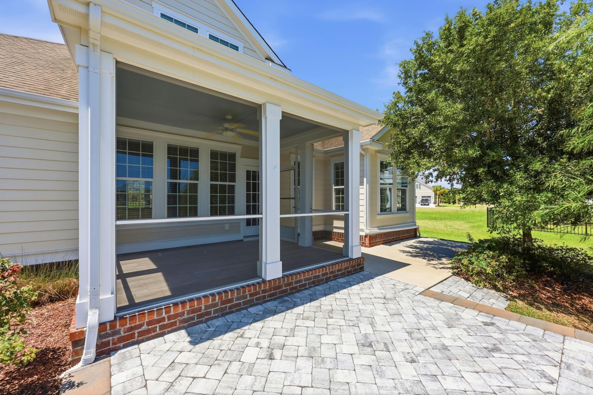 431 Plantation Oaks Dr. Photo 40