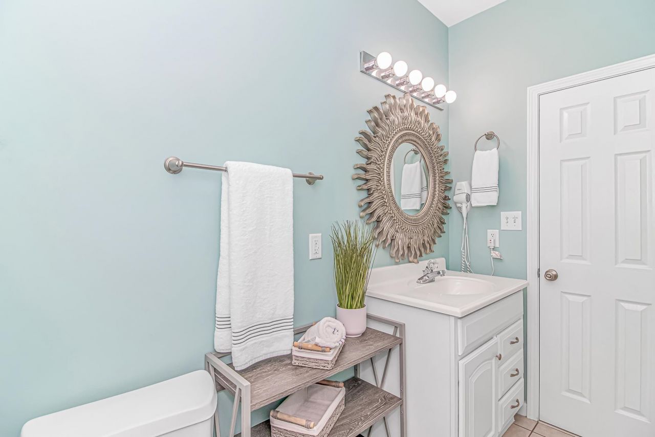 6001- 1080 S Kings Hwy. Photo 12