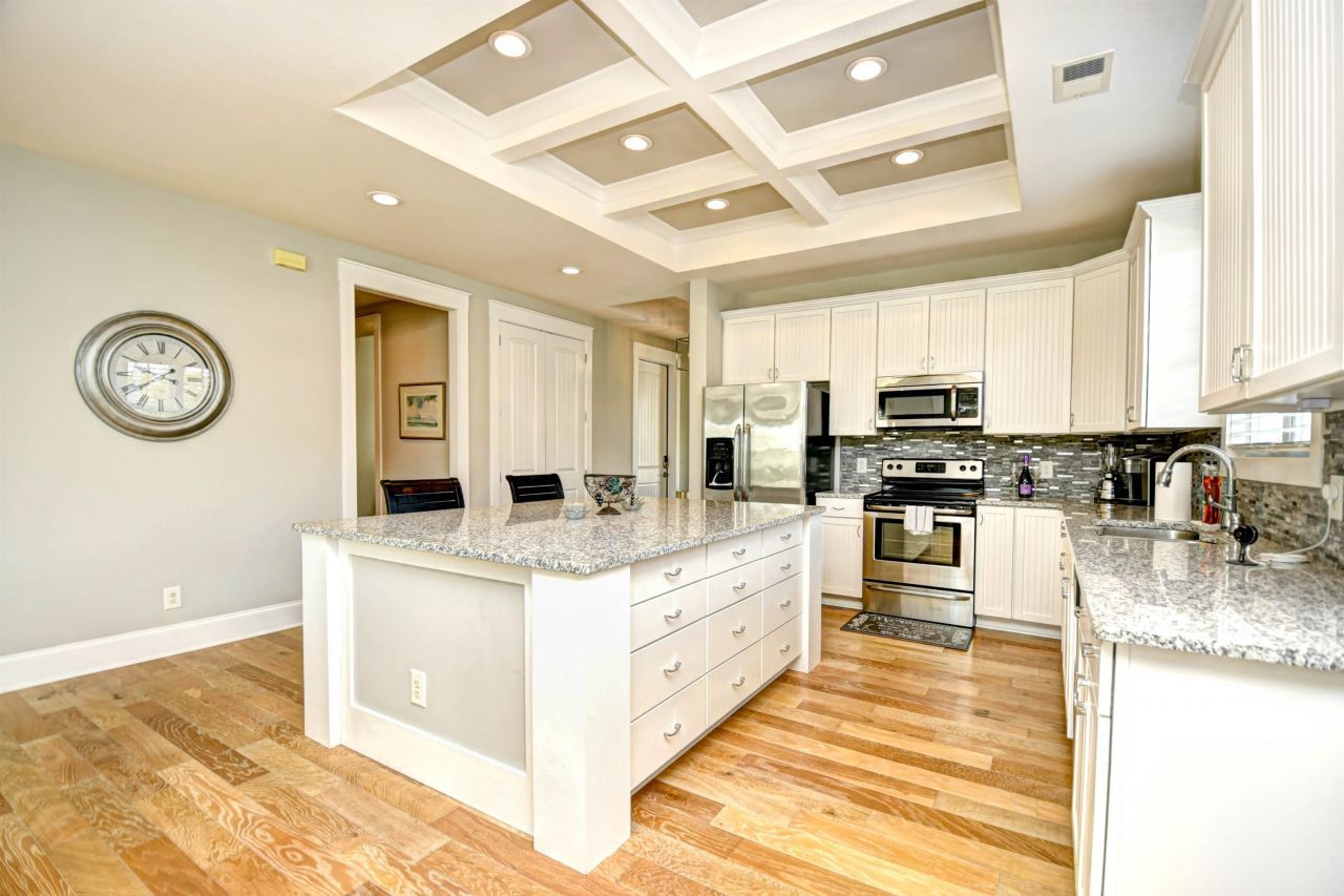 5007 White Iris Dr. Photo 13