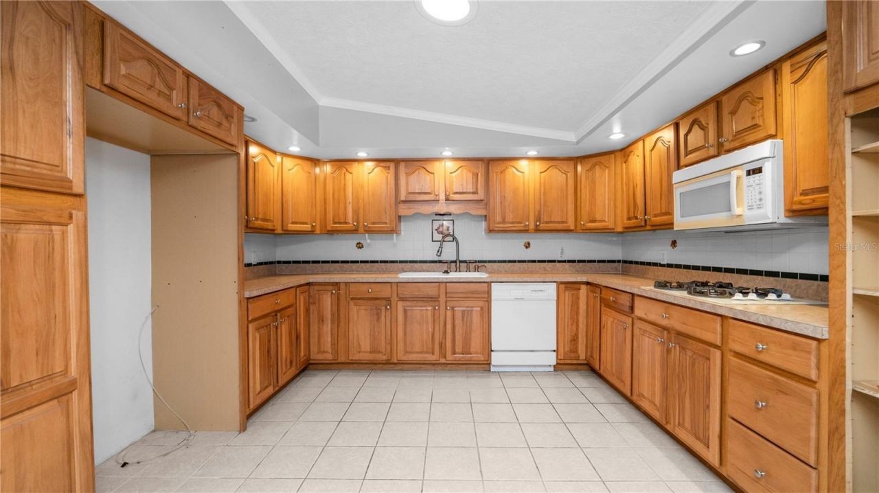 5239 Spring Creek Drive, Lakeland, FL 33811 Photo