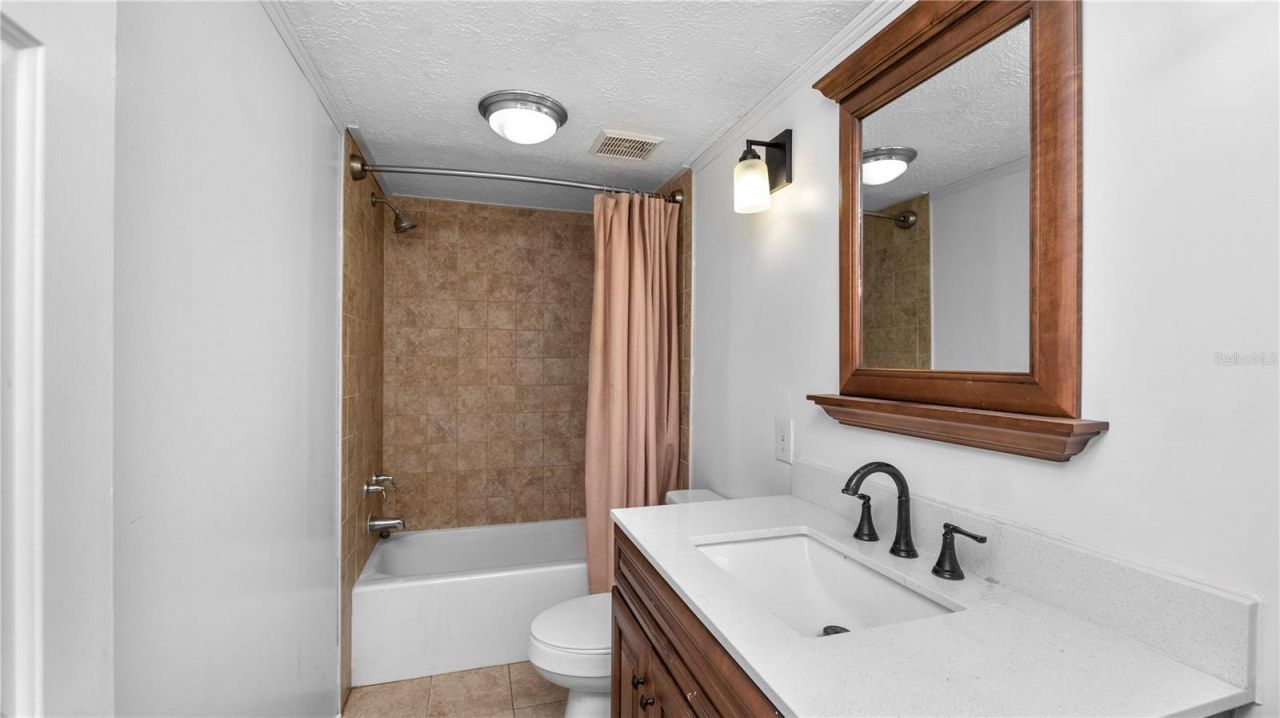 5239 Spring Creek Drive, Lakeland, FL 33811 Photo