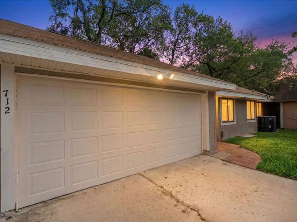 712 LINDEN DRIVE , WINTER SPRINGS, FL 32708