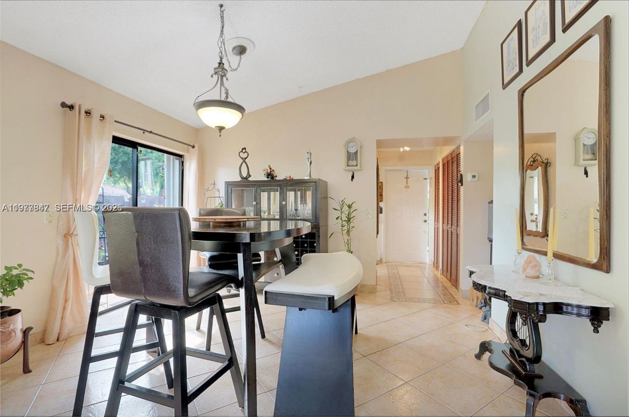 13253 SW 110th Ter, Unit 19-1, Miami, FL 33186 Photo