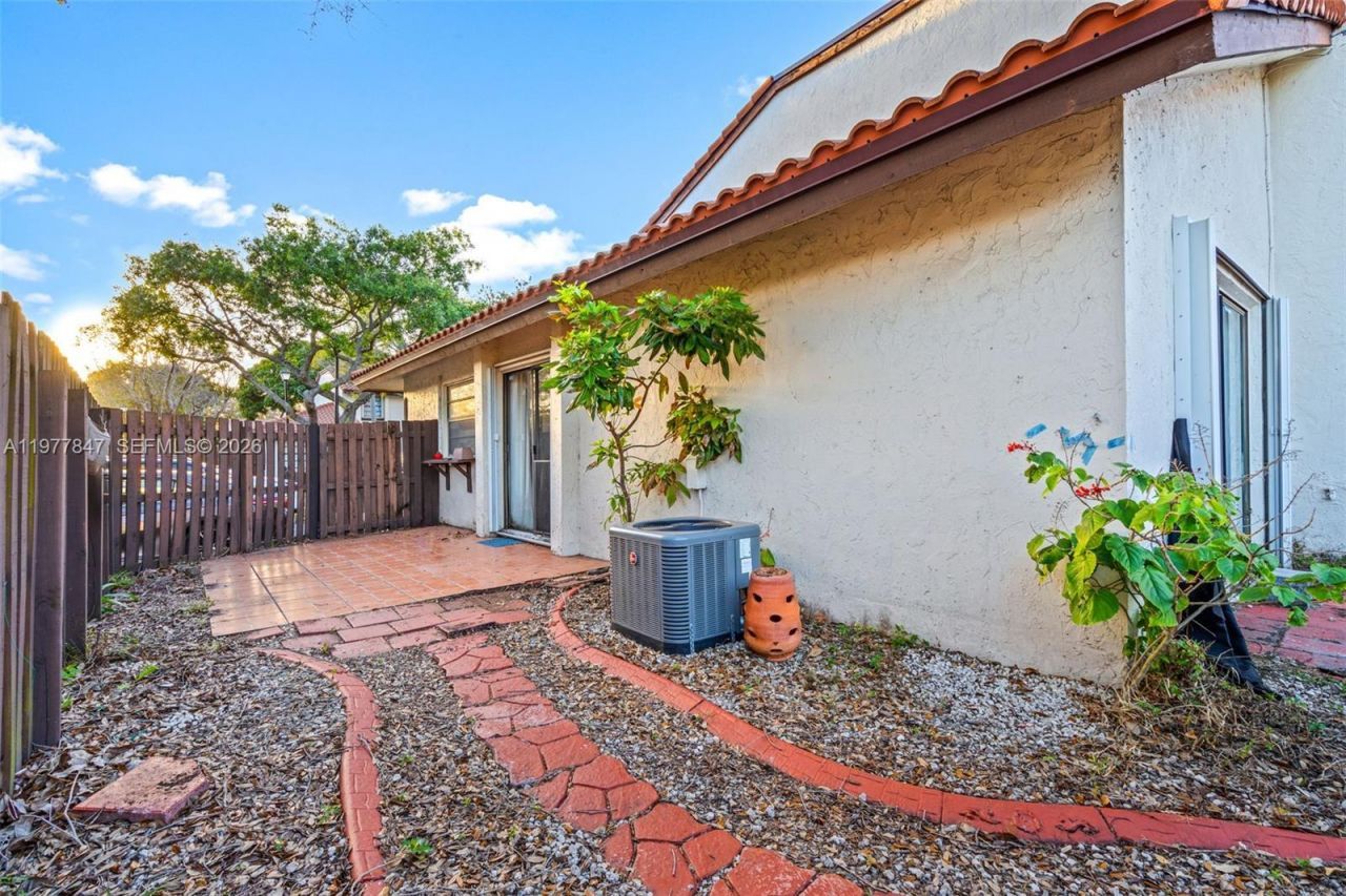 13253 SW 110th Ter, Unit 19-1, Miami, FL 33186 Photo