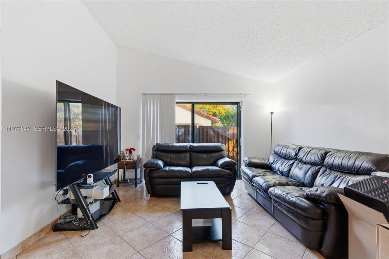 13253 SW 110th Ter, Unit 19-1, Miami, FL 33186 Photo