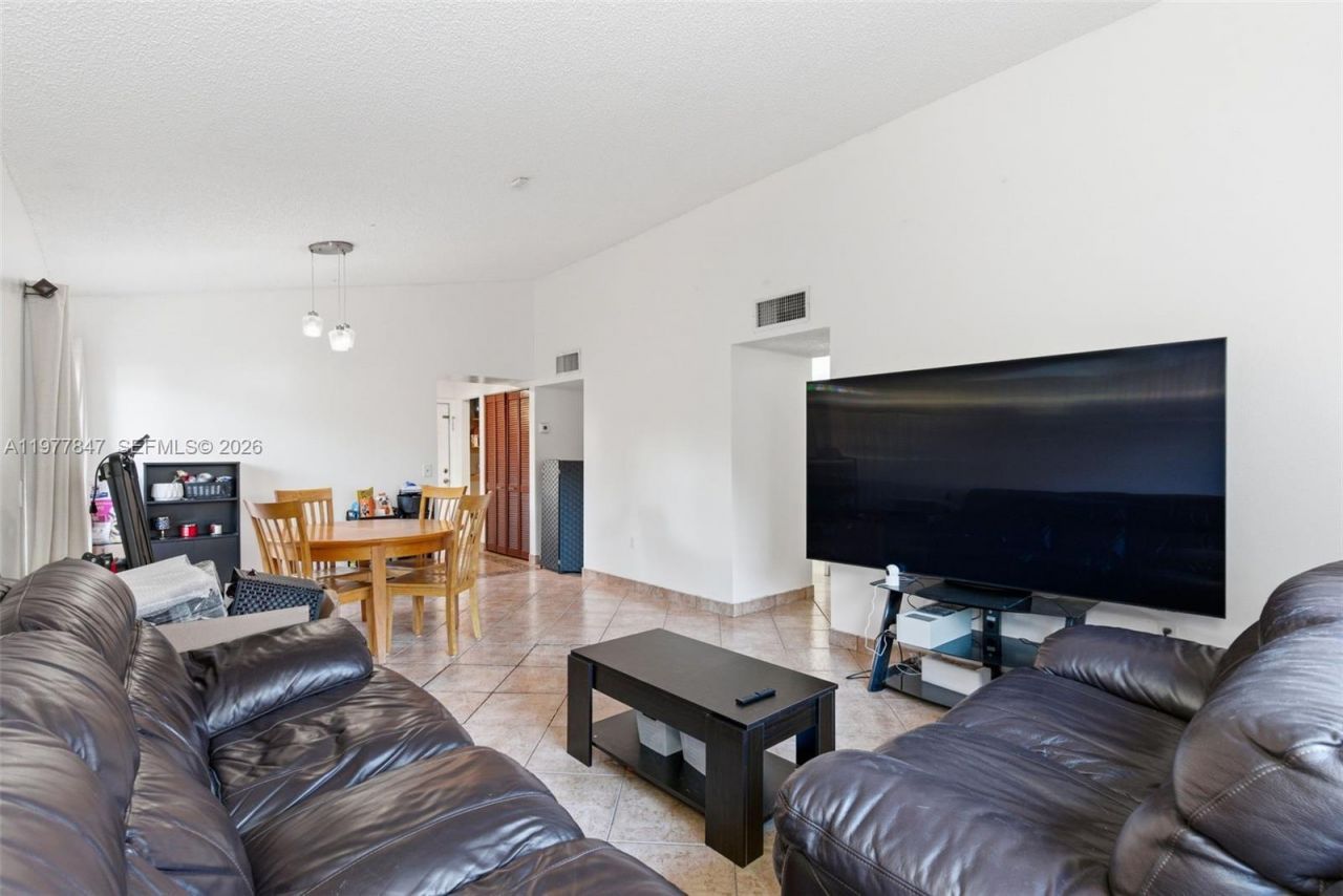 13253 SW 110th Ter, Unit 19-1, Miami, FL 33186 Photo