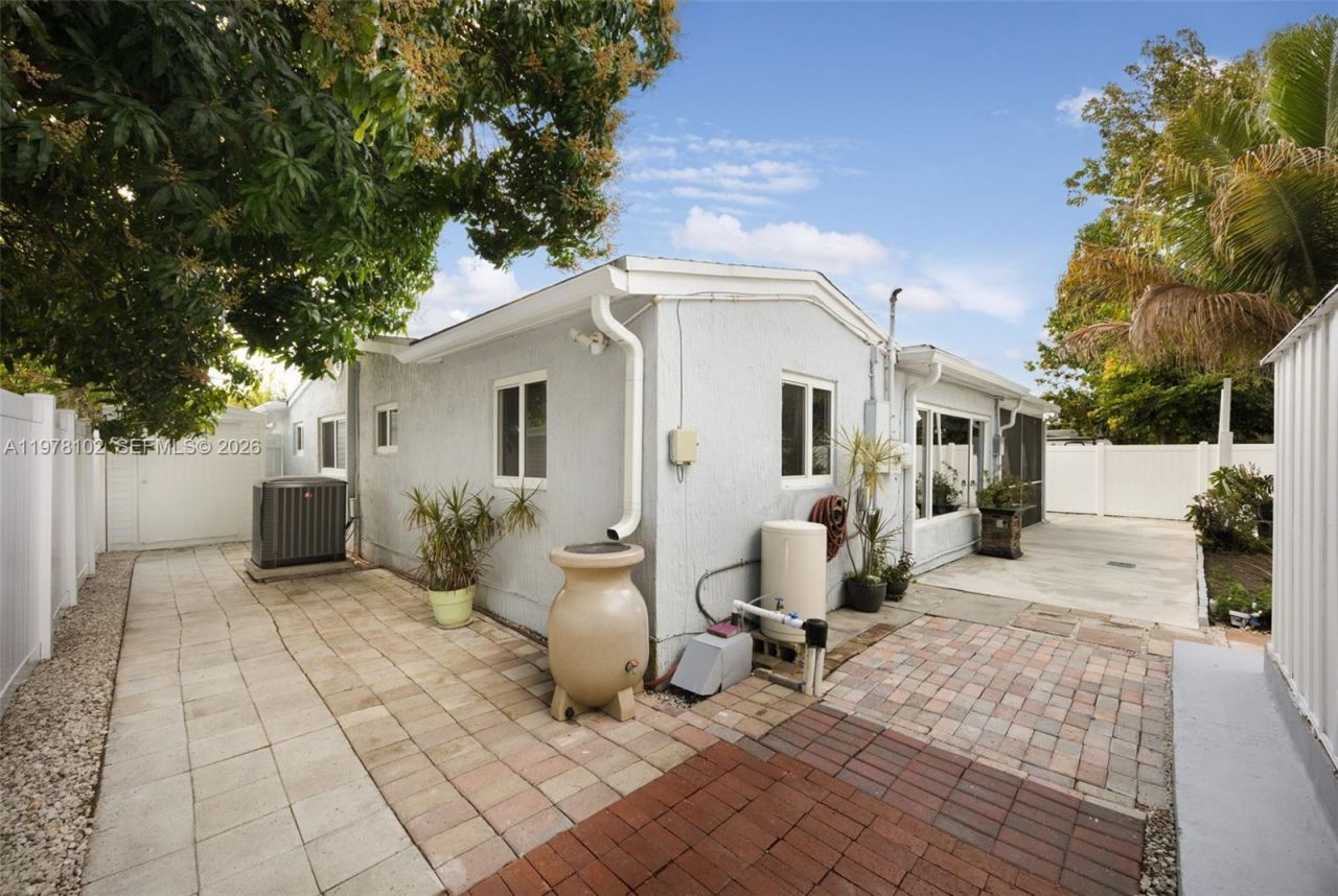 7331 Ramona St , Miramar, FL 33023 Photo