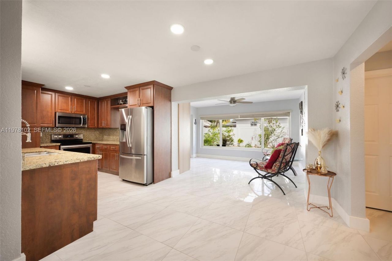 7331 Ramona St , Miramar, FL 33023 Photo