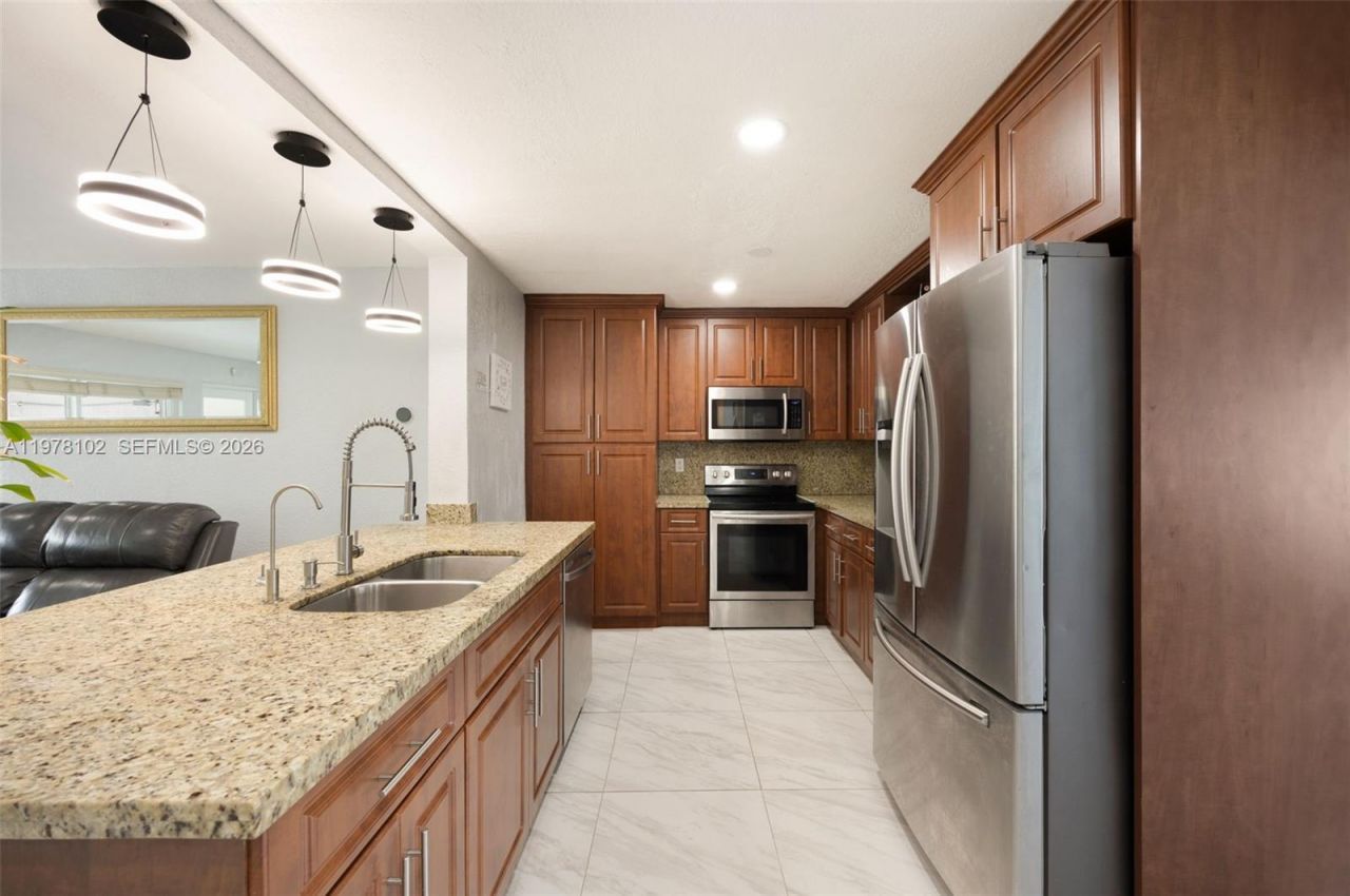 7331 Ramona St , Miramar, FL 33023 Photo