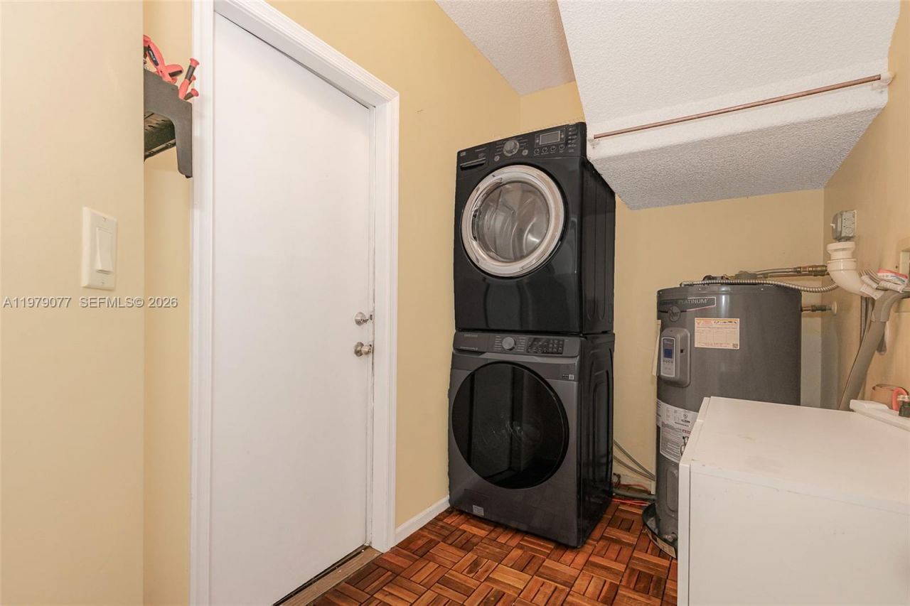 15048 SW 51st St , Davie, FL 33331 Photo