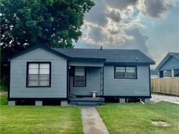 716 S Shattuck Street S, Lake Charles, LA 70601