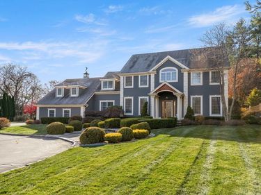 8 Onion River Road, Wenham, MA 01984