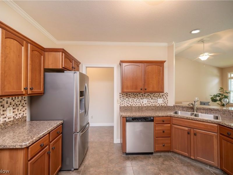 30 Barnstone Lane, Unit 18, Canfield, OH 44406 Photo 12
