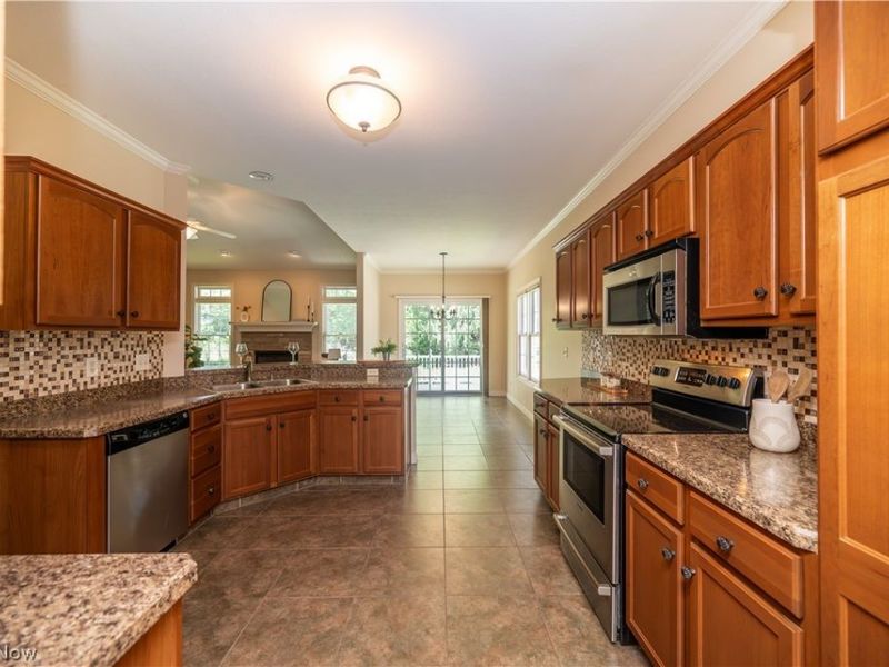 30 Barnstone Lane, Unit 18, Canfield, OH 44406 Photo 13