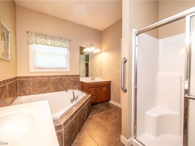 30 Barnstone Lane, Unit 18, Canfield, OH 44406 Photo 25