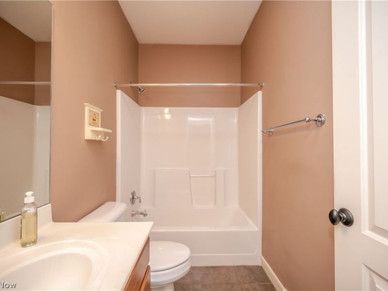 30 Barnstone Lane, Unit 18, Canfield, OH 44406 Photo 33